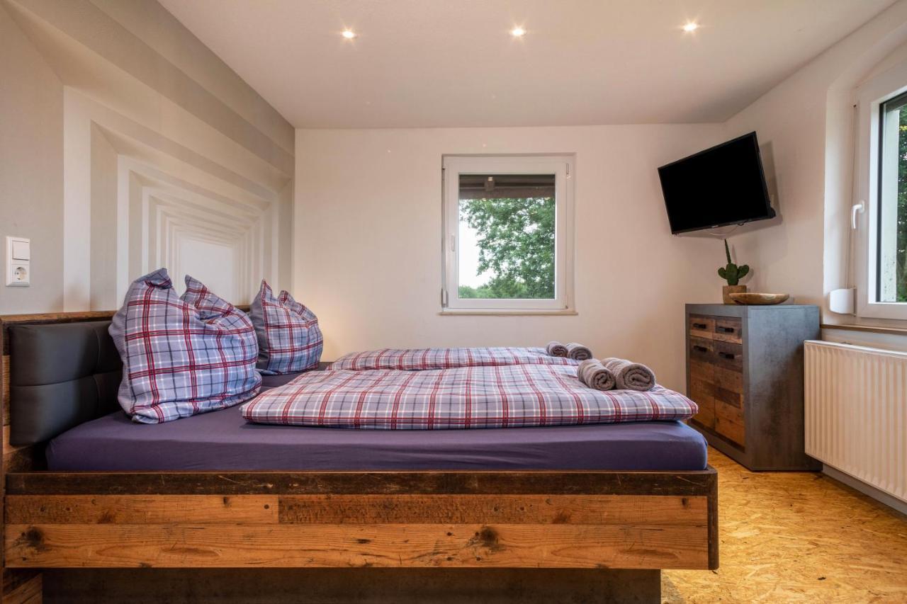 Ferienwohnung Ellenweiler bis 10 P FDH Exterior foto