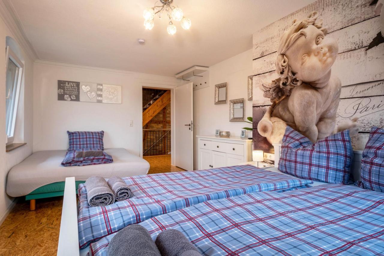 Ferienwohnung Ellenweiler bis 10 P FDH Exterior foto